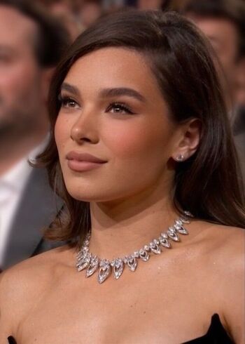 Hailee Steinfeld