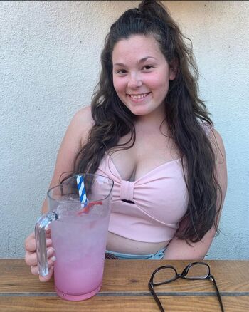 Full leaked Hannahsnoopy private onlyfans photo