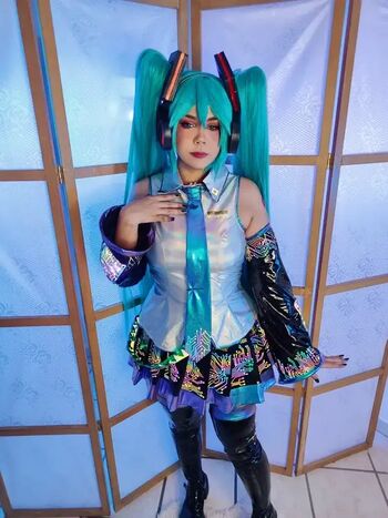 Full leaked Hatsune miku cosplay private onlyfans photo