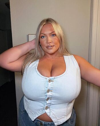 Full leaked Hayden buchko page private onlyfans photo