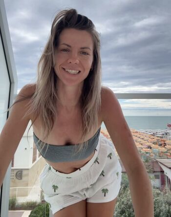 Full leaked Hayleyybayley private onlyfans photo