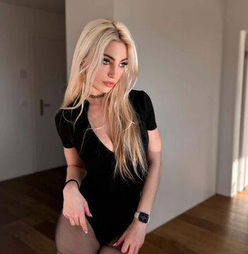 Full leaked Helenaking private onlyfans photo