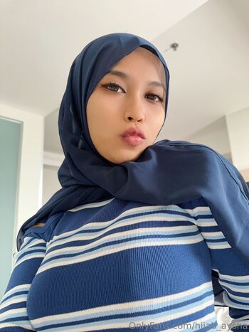 Full leaked Hijab aysha private onlyfans photo