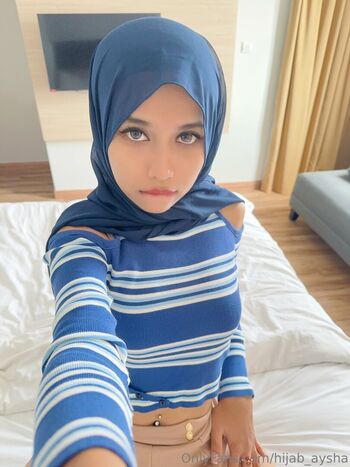 Full leaked Hijab aysha private onlyfans photo