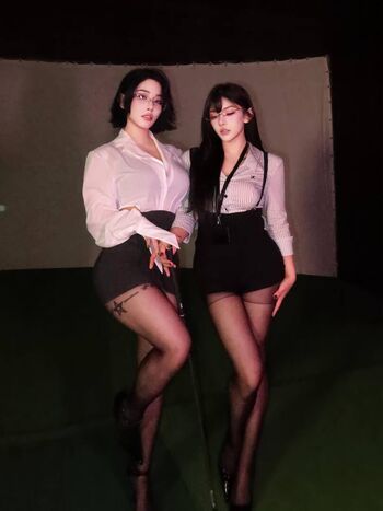 Full leaked Hitomi songyuxin private onlyfans photo