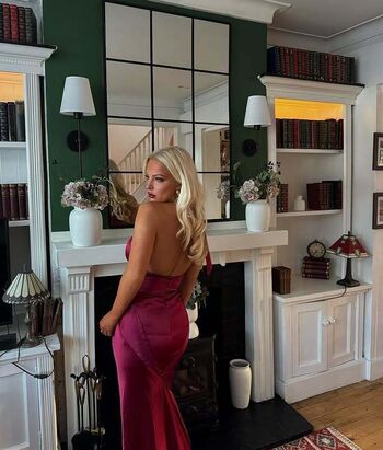 Full leaked Holly harrington private onlyfans photo