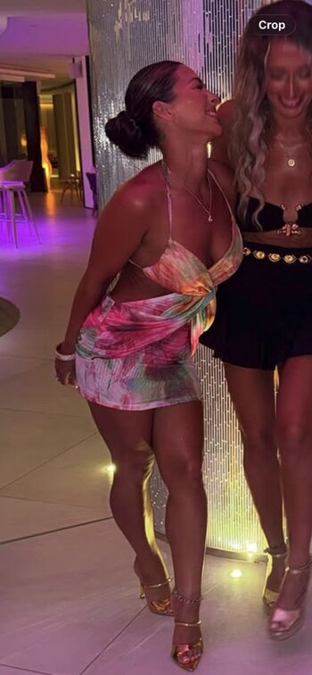 Full leaked Holly louise private onlyfans photo