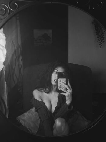 Full leaked Husn ki parii private onlyfans photo