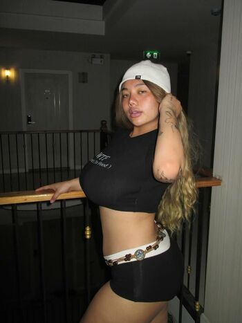 Full leaked Iamchihuchakbo page private onlyfans photo
