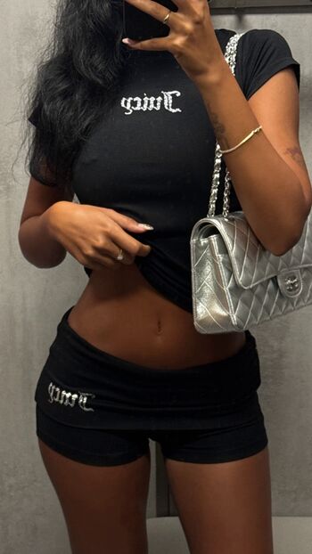 Full leaked Iffat marash private onlyfans photo