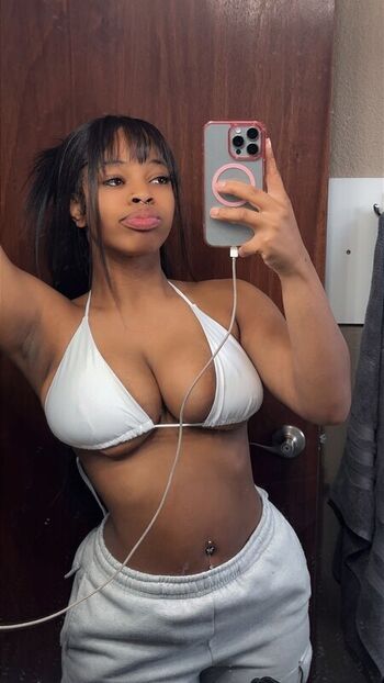 Full leaked Ihrtbaeyah private onlyfans photo