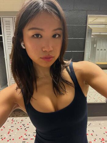 Full leaked Iris yang page private onlyfans photo