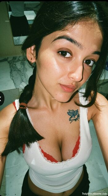 Full leaked Isha modi page private onlyfans photo