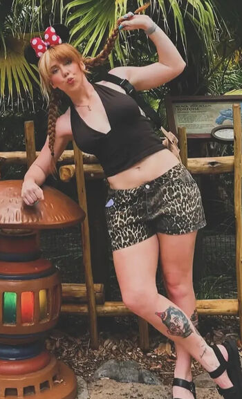 Full leaked Isla dawn private onlyfans photo