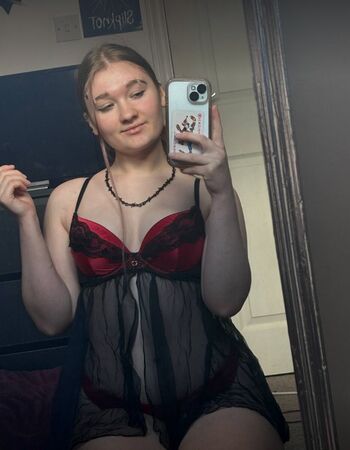 Full leaked Itslexiroseee private onlyfans photo