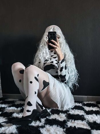 Full leaked Itsmoonica private onlyfans photo