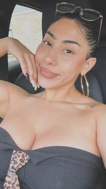 Full leaked Itssarapr private onlyfans photo