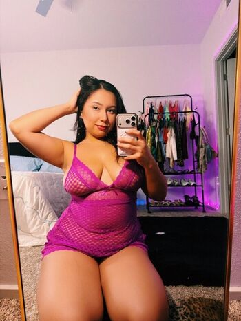 Full leaked Ivon lunababy private onlyfans photo