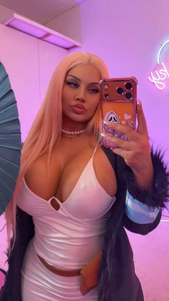 Full leaked Ivysky private onlyfans photo