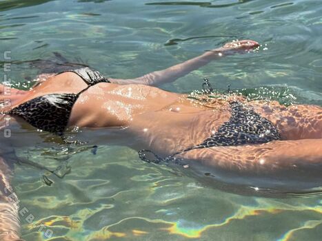 Full leaked Izaandelle private onlyfans photo