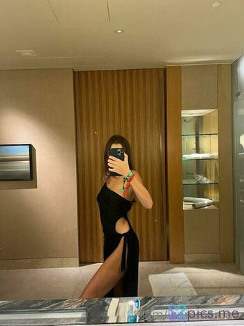 Full leaked Izemmaniaa private onlyfans photo