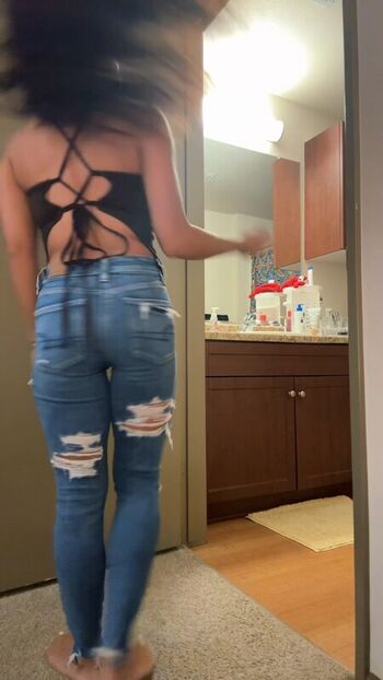 Full leaked Jasmine yi private onlyfans photo