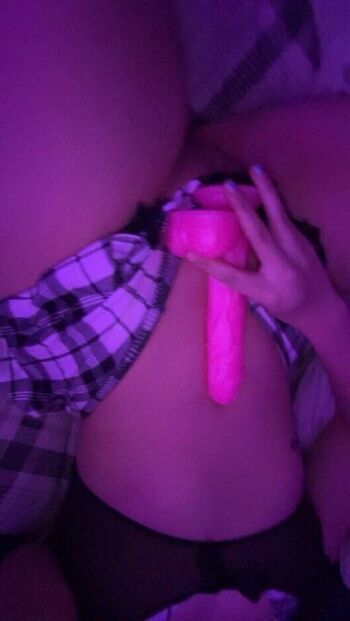 Full leaked Julia graham private onlyfans photo