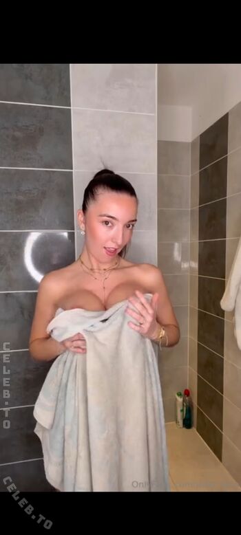 Full leaked Julia lynn private onlyfans photo