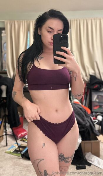 Full leaked Jynandtonics private onlyfans photo