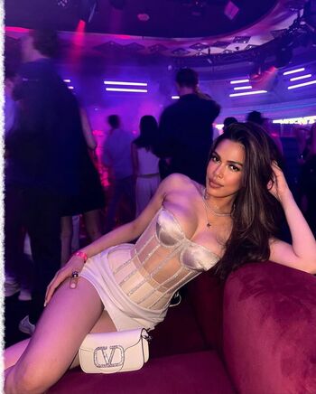 Full leaked Kaara tan private onlyfans photo