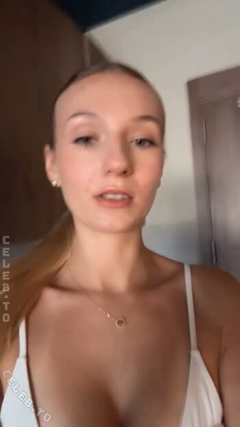 Full leaked Kawaiityra private onlyfans photo