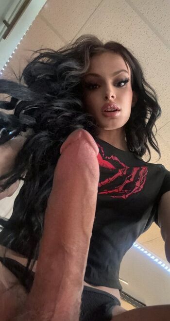 Full leaked Kendalluv private onlyfans photo