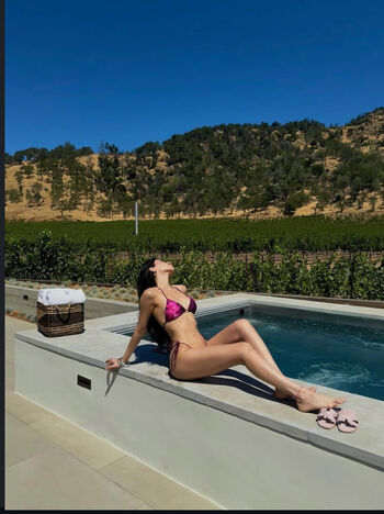 Full leaked Kenia os private onlyfans photo