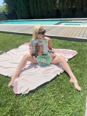 KeshaRose