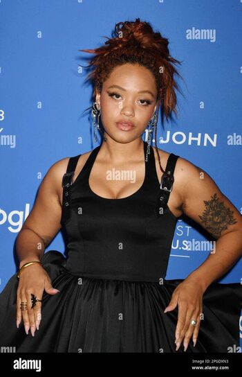 Kiersey Clemons