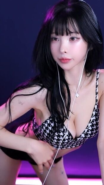 Full leaked Kim yu page private onlyfans photo