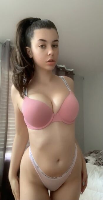 Full leaked Kissfromlarissa private onlyfans photo