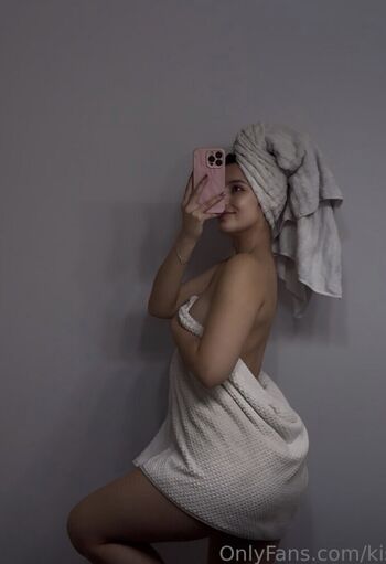 Full leaked Kissytemp private onlyfans photo