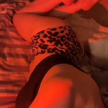 Full leaked Kittenluuuv private onlyfans photo