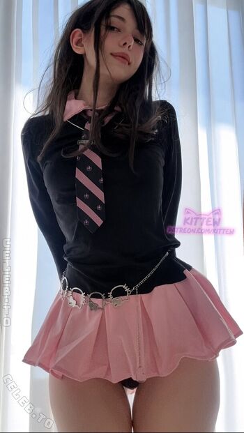 Full leaked Kittew only private onlyfans photo