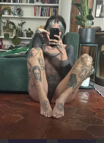 Full leaked Krokodeal private onlyfans photo