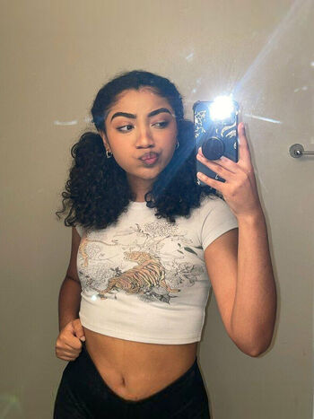 Full leaked Krystalogy private onlyfans photo