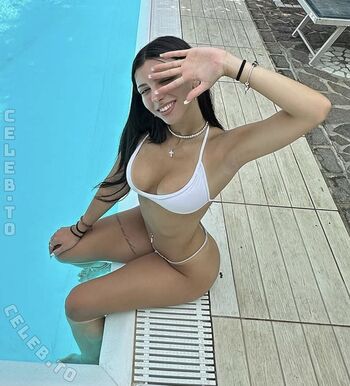 Full leaked Labirramoretti private onlyfans photo