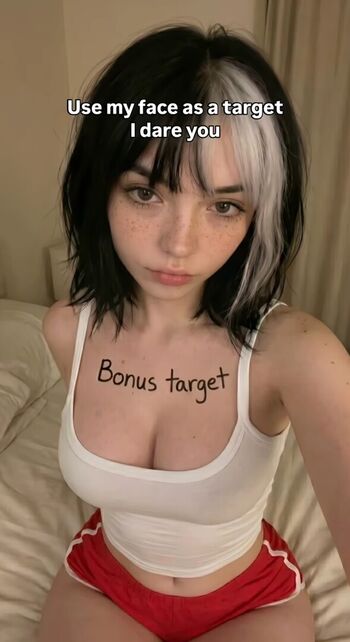Full leaked Lady arkham private onlyfans photo