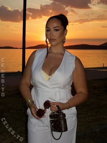 Full leaked Laetitiaconstantina private onlyfans photo