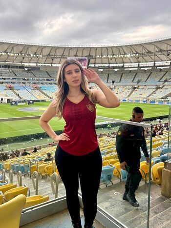Full leaked Laramellos private onlyfans photo