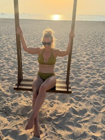 Full leaked Laura hamilton page private onlyfans photo