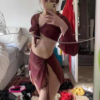 Full leaked Laura wilshaw private onlyfans photo