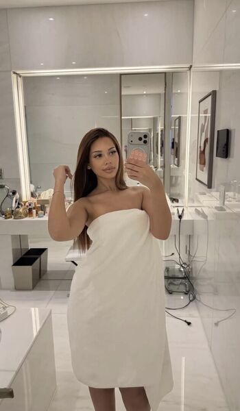 Full leaked Laurgmzz private onlyfans photo