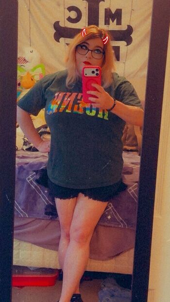 Full leaked Laurieanarchy private onlyfans photo